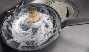 鉄フライパンシーズニング